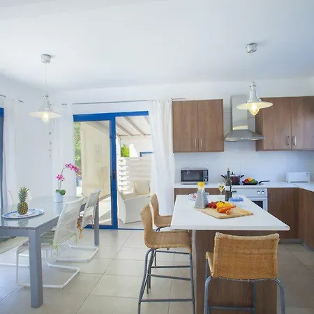 Villa Picture Staying In A Close To Fig Tree Bay 39