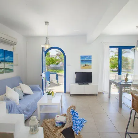 Picture Staying In A Close To Fig Tree Bay 39